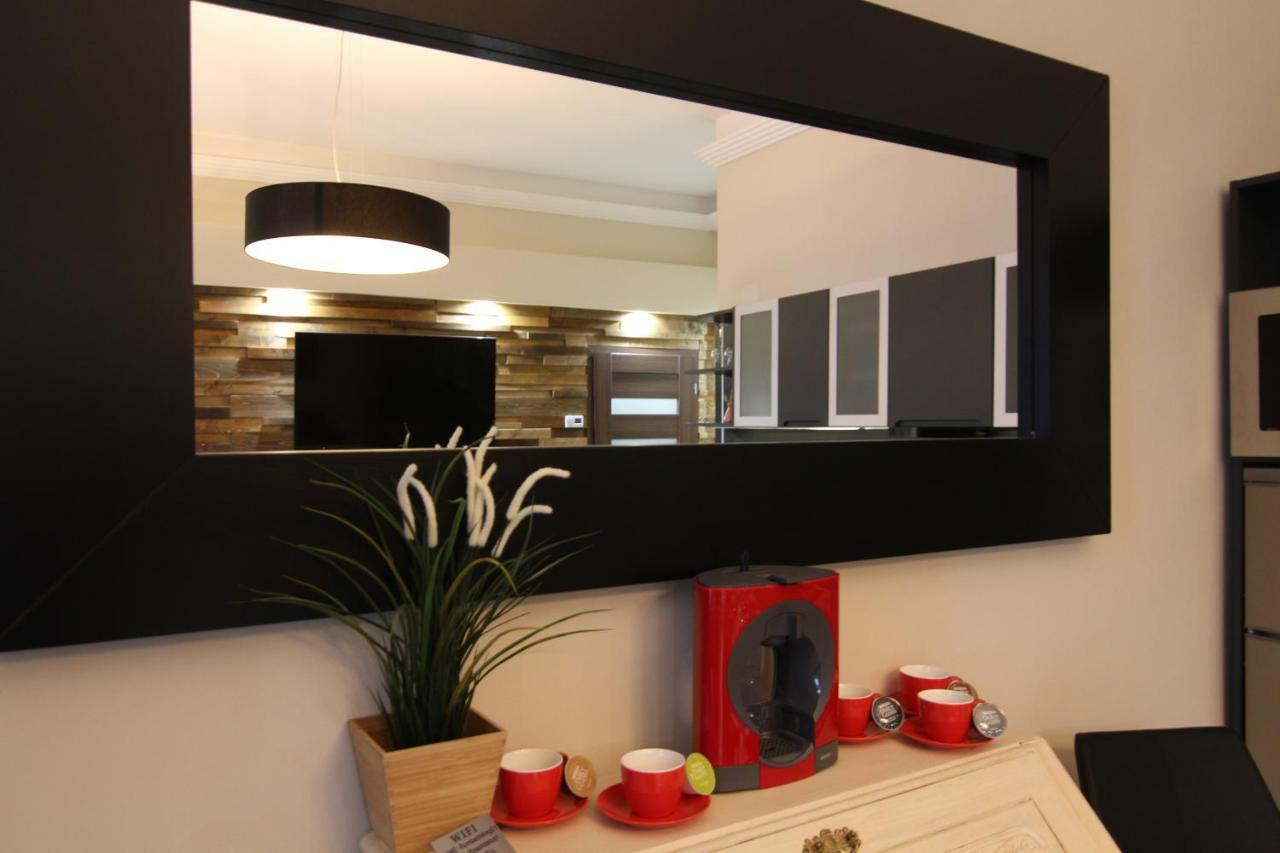 Center Of The Center, The Grand Deluxe Apartmán
